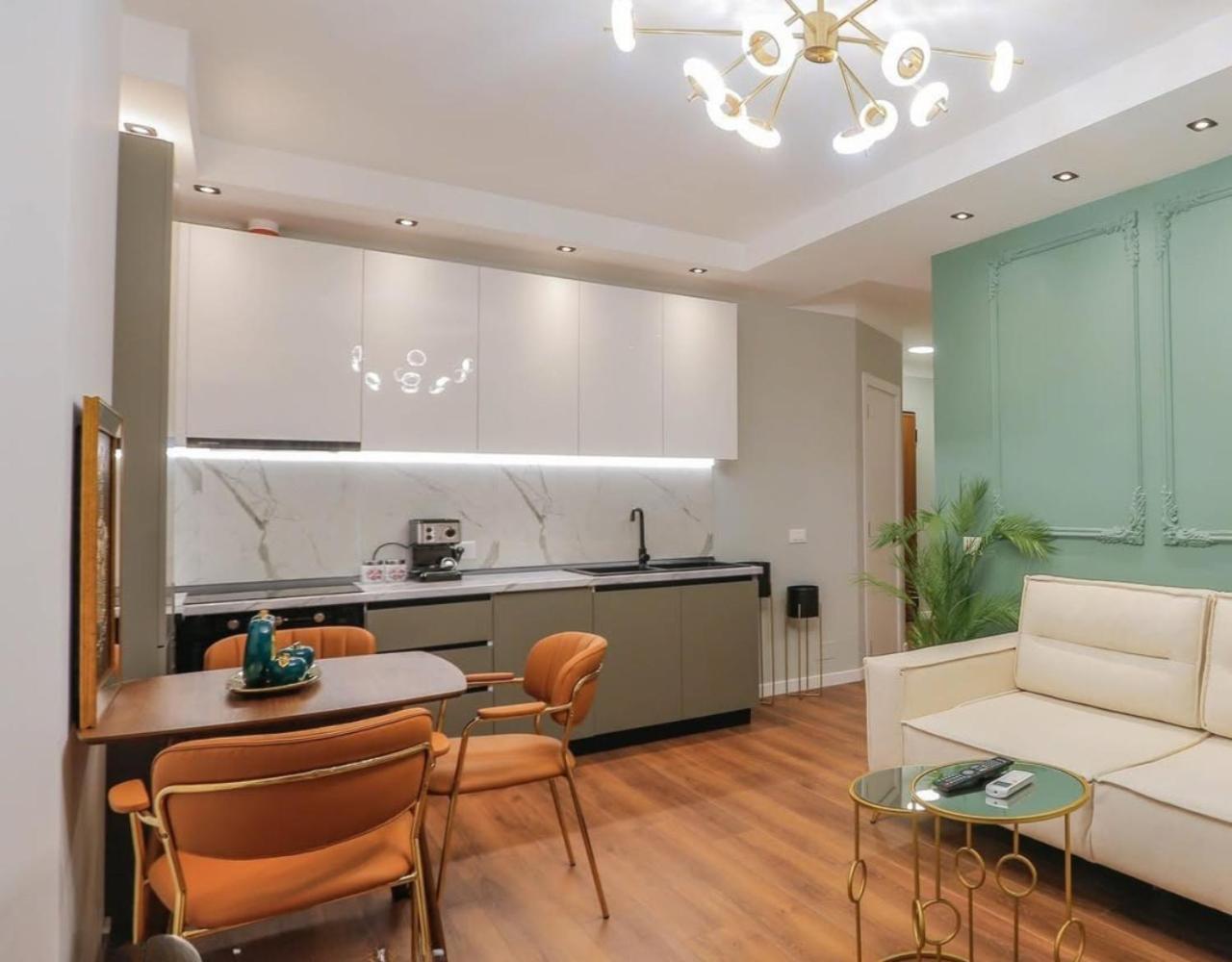 - 2 Bedroom Lägenhet *